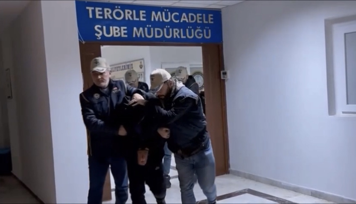 Osmaniye\'de FETÖ Operasyonu: 1 Tutuklama