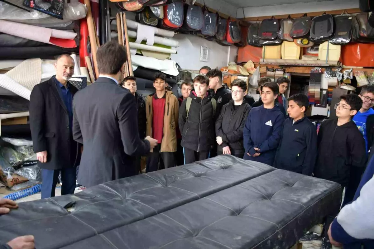 Öğrenciler Mesleklerle Buluştu