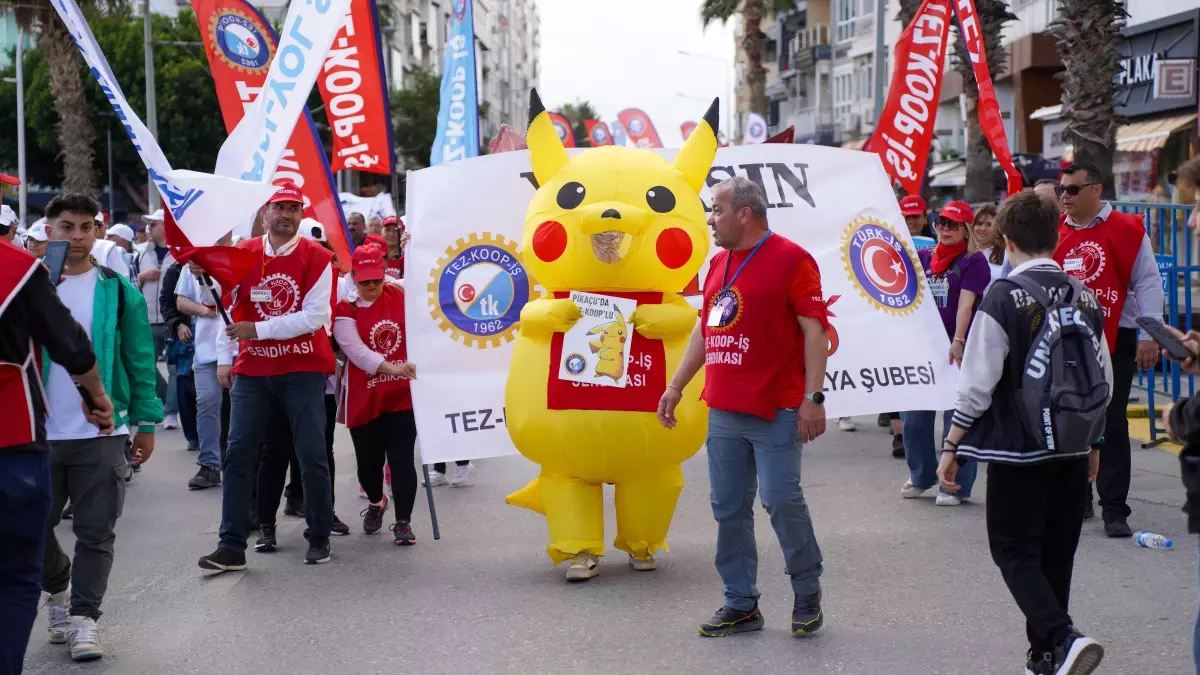 Antalya\'da 1 Mayıs Coşkusu