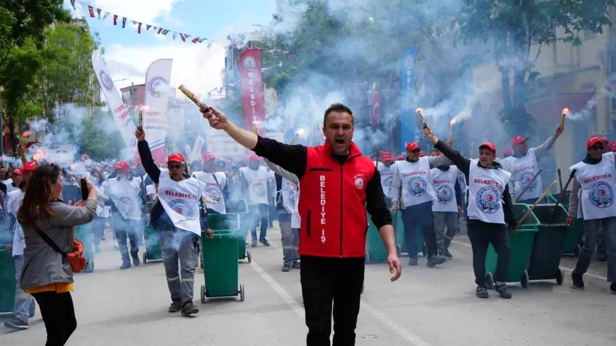 Burdur\'da 1 Mayıs Emek ve Dayanışma Günü Kutlandı