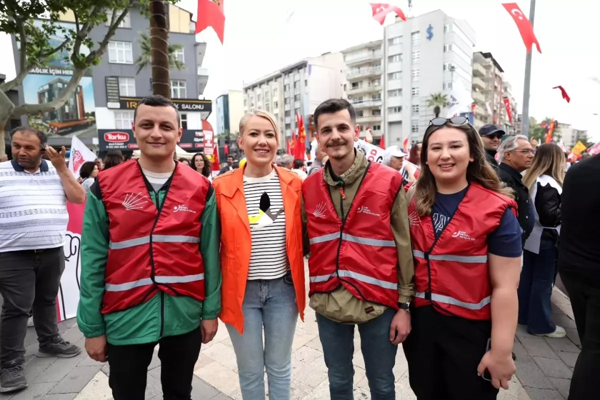 Denizli\'de 1 Mayıs İşçi ve Emekçi Bayramı Coşkuyla Kutlandı