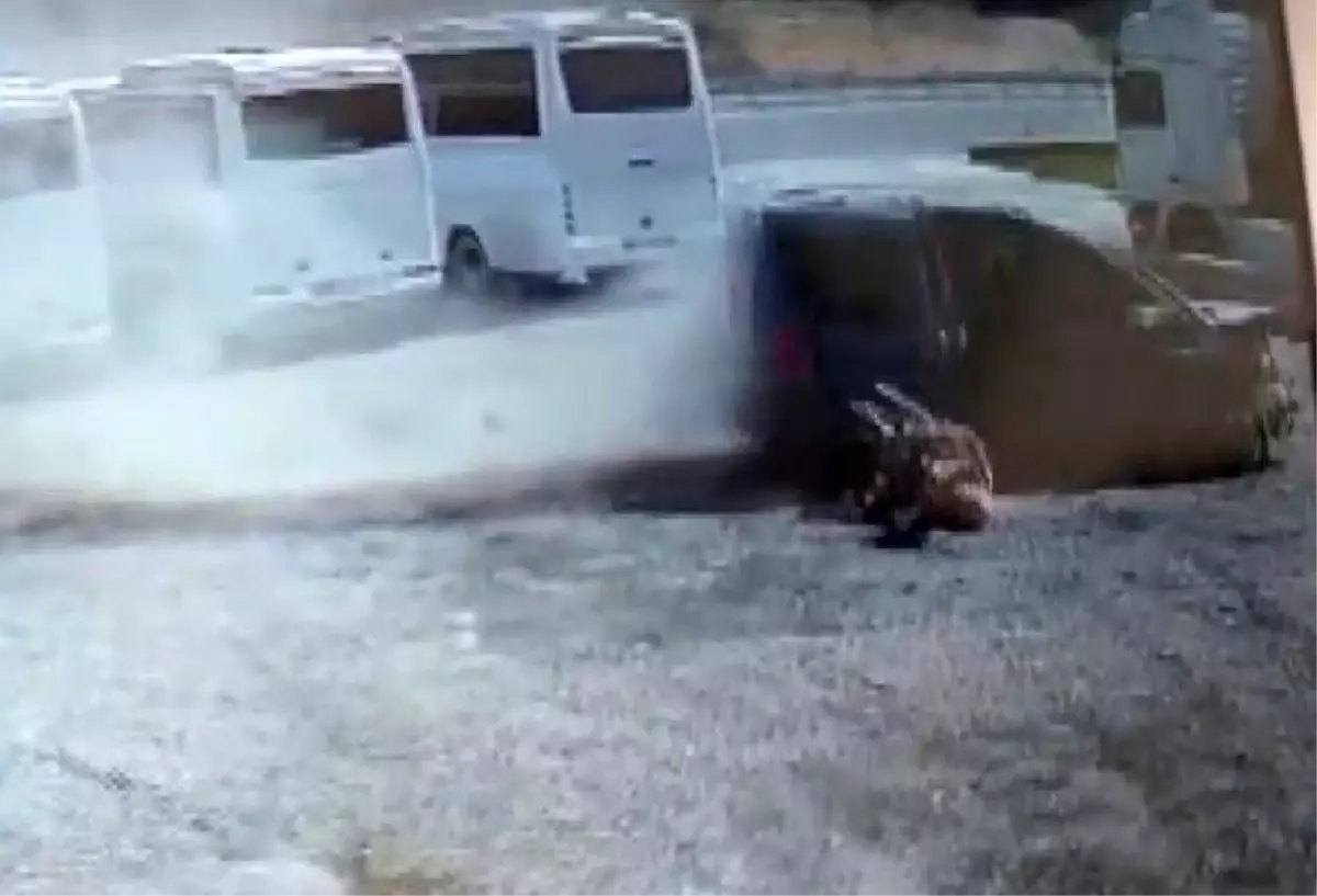 Gaziantep\'te Sara Nöbeti Geçiren Şoför Kaza Yaptı