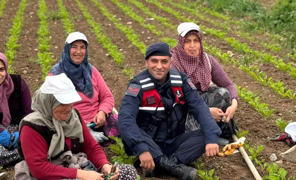Vezirköprü\'de Jandarmadan 1 Mayıs Ziyareti