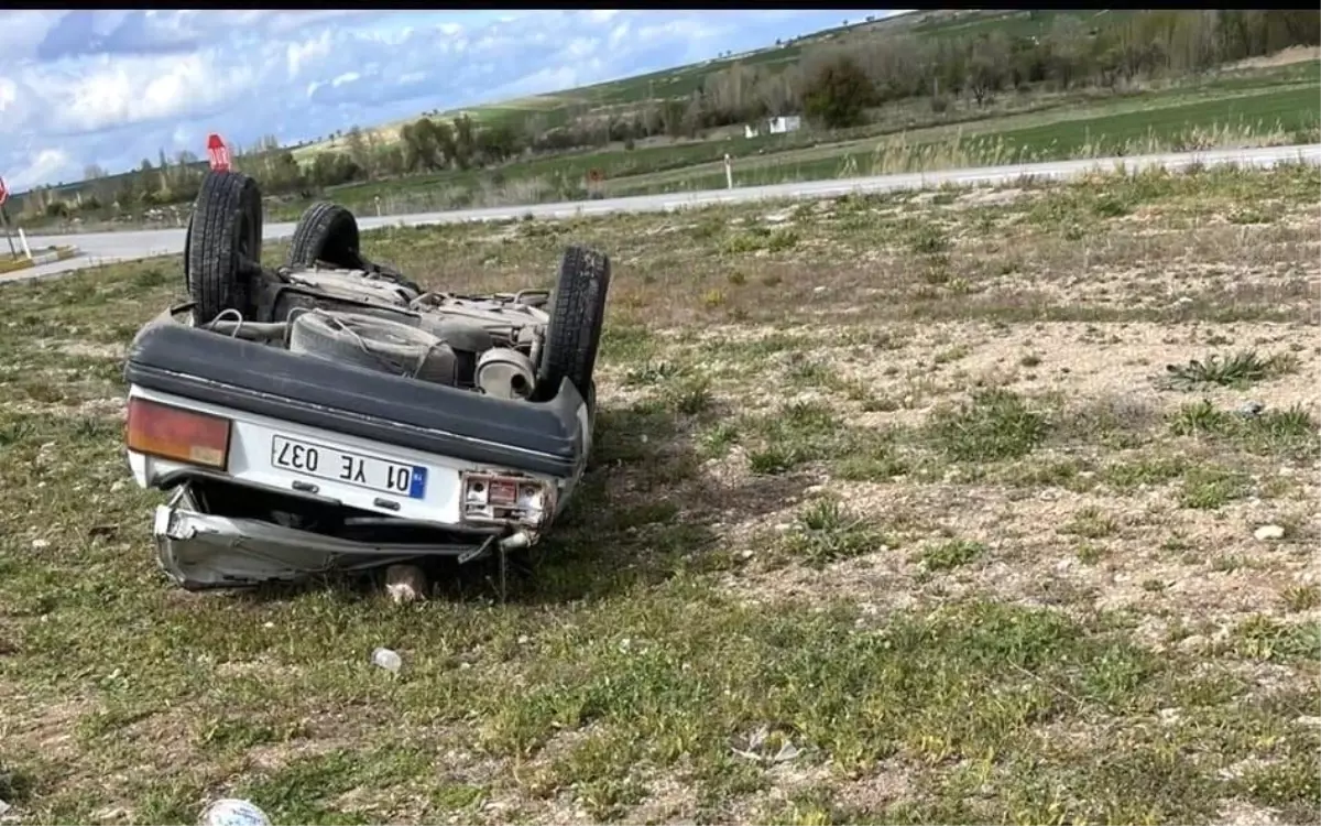 Beyşehir\'de Otomobil Kaza Yaptı: 3 Yaralı