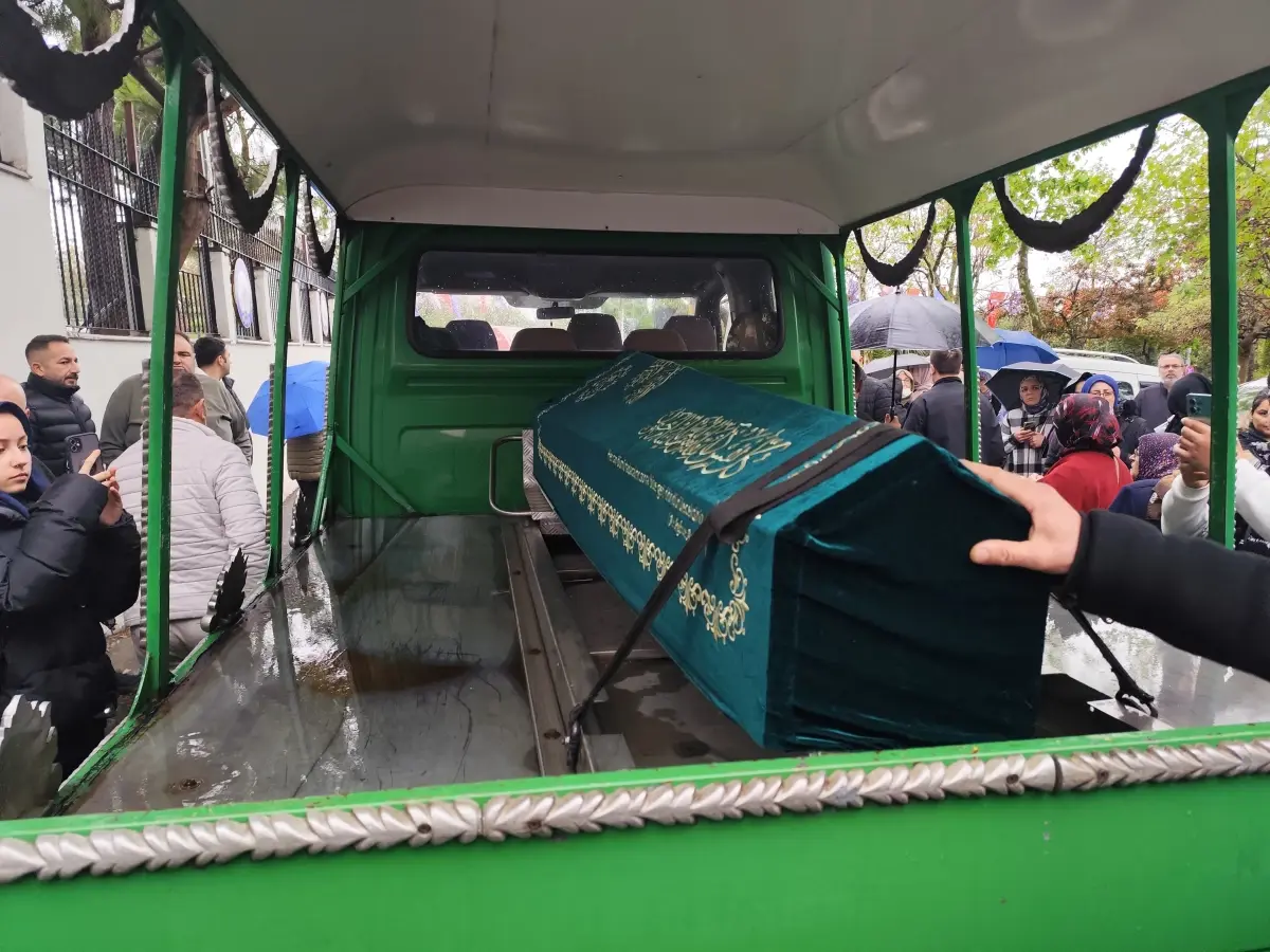 Küçükçekmece\'de Metruk Binada Bulunan Ceset Fatih Aydın\'a Ait Çıktı
