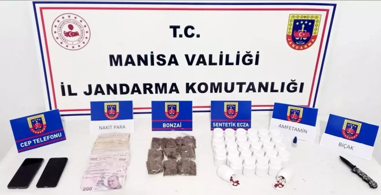 Manisa\'da Uyuşturucu Operasyonu: 2 Gözaltı