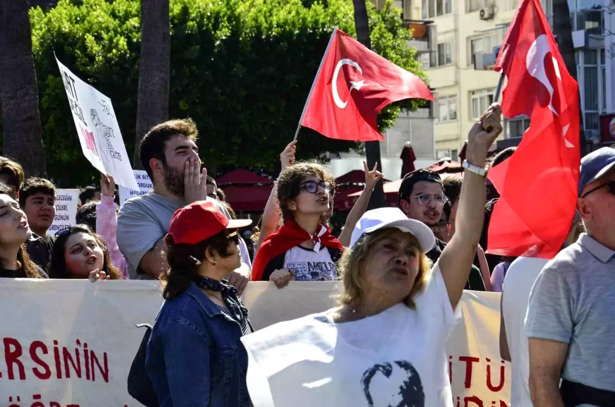 Mersin\'de 1 Mayıs Coşkuyla Kutlandı