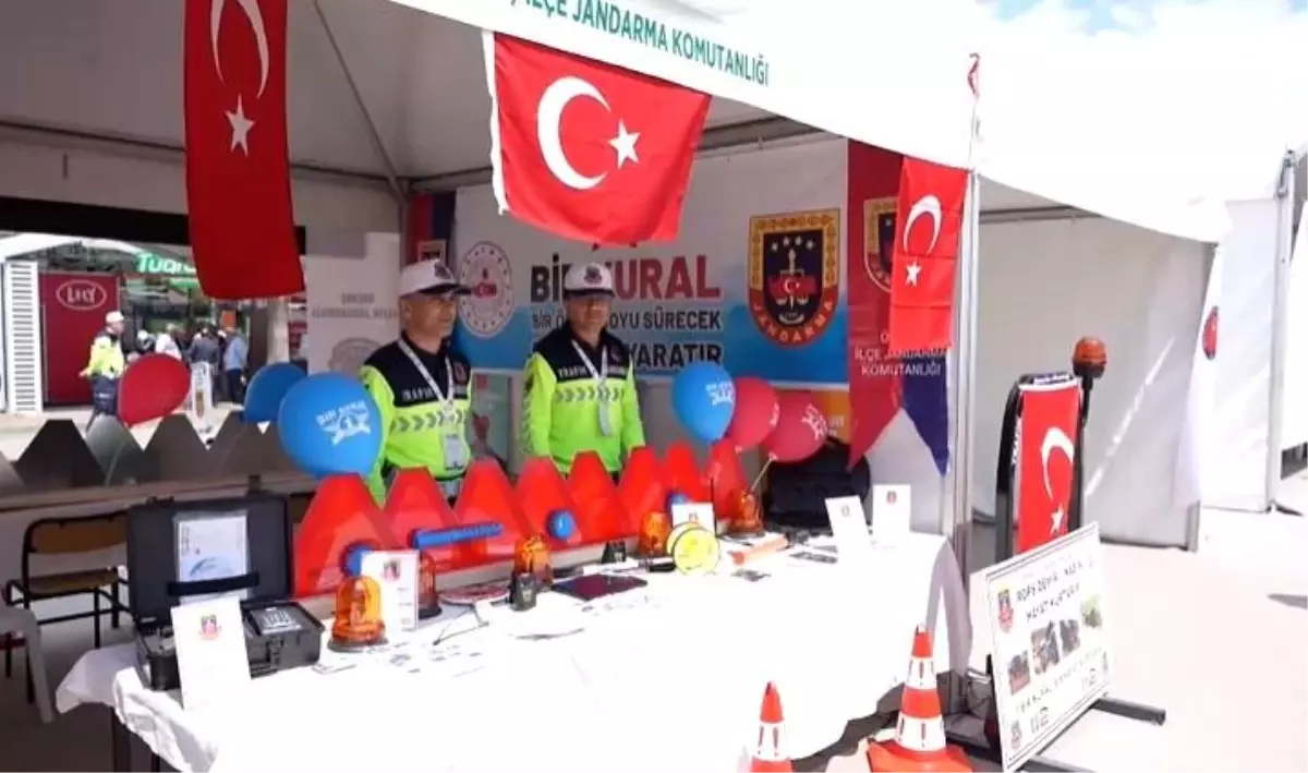 Ödemiş\'te Jandarmadan Trafik Güvenliği Faaliyeti