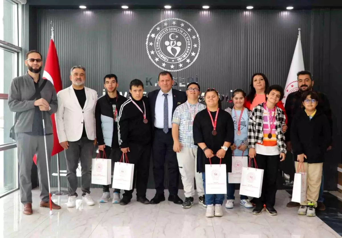 Başarılı Sporcular Kayseri\'de Ziyaret