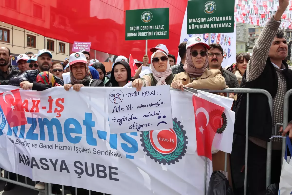 Rize\'de 1 Mayıs Coşkuyla Kutlandı