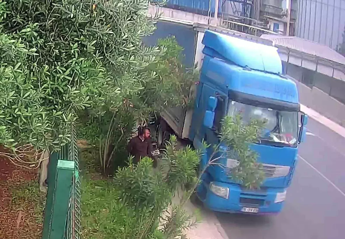 Adana\'da Hırsızlık: Motosikletli Şüpheli Tutuklandı