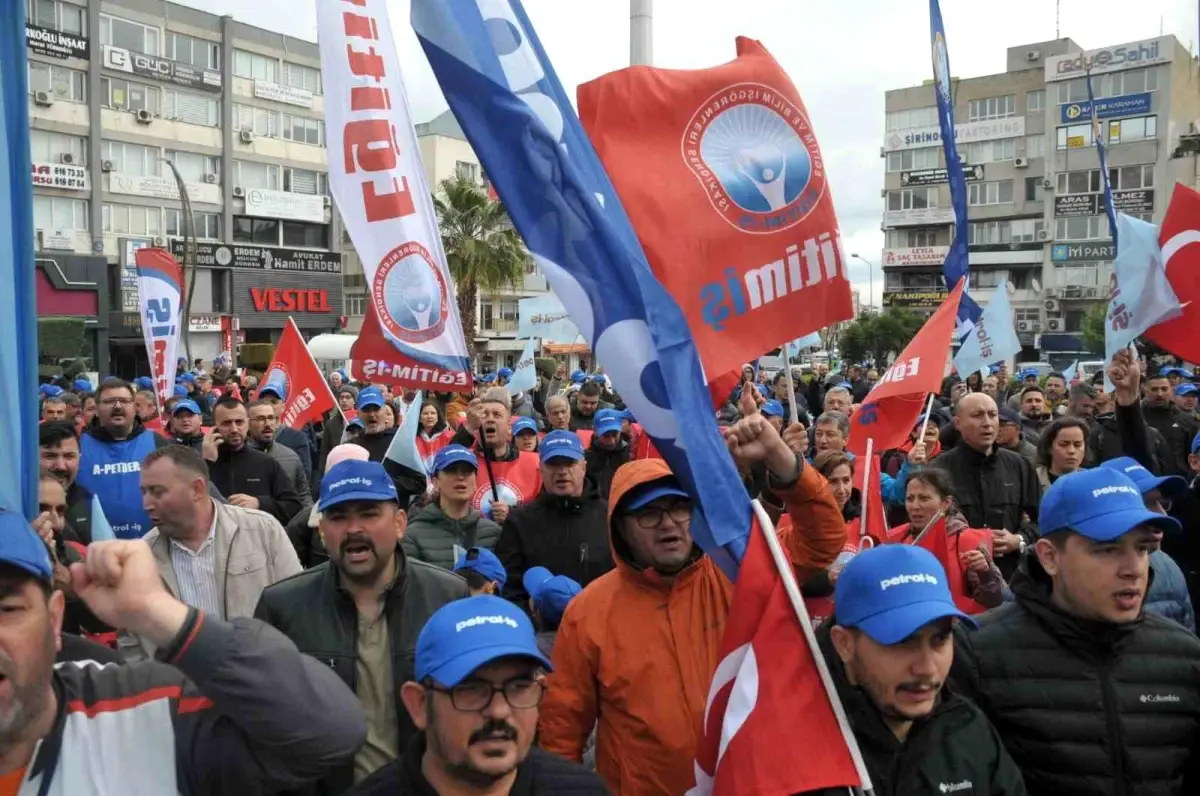 Aliağa\'da 1 Mayıs Kutlaması