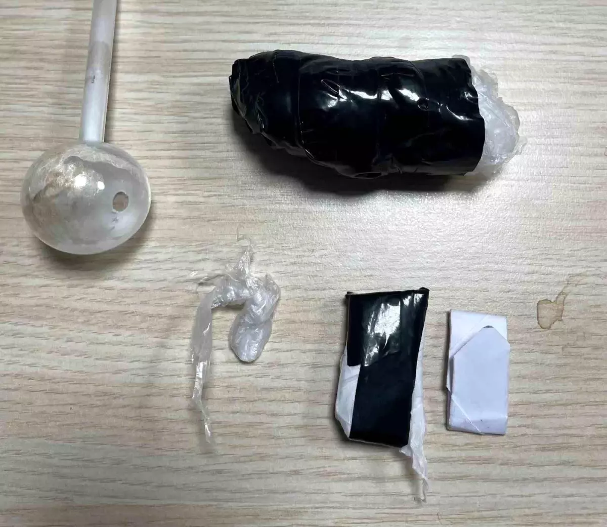 Uyuşturucu Ticareti Operasyonu: 2 Kişi Tutuklandı