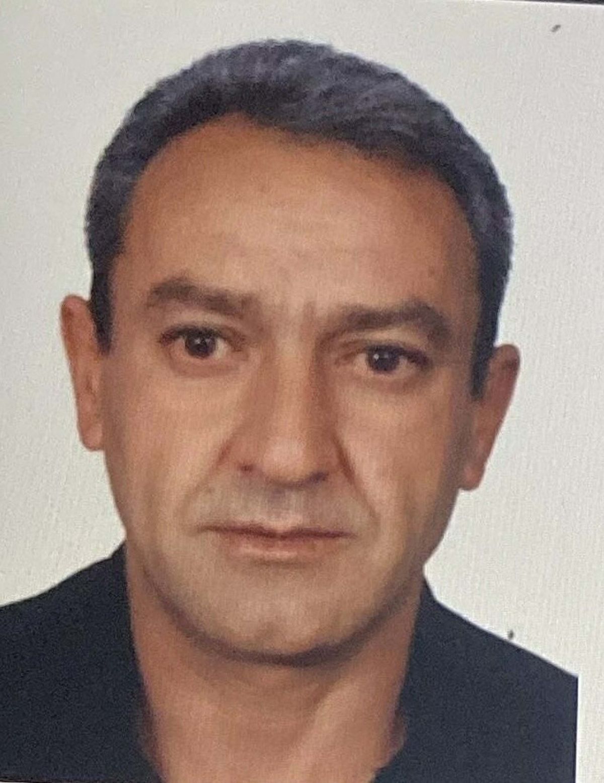 Define Ararken Göçük Altında Kaldı