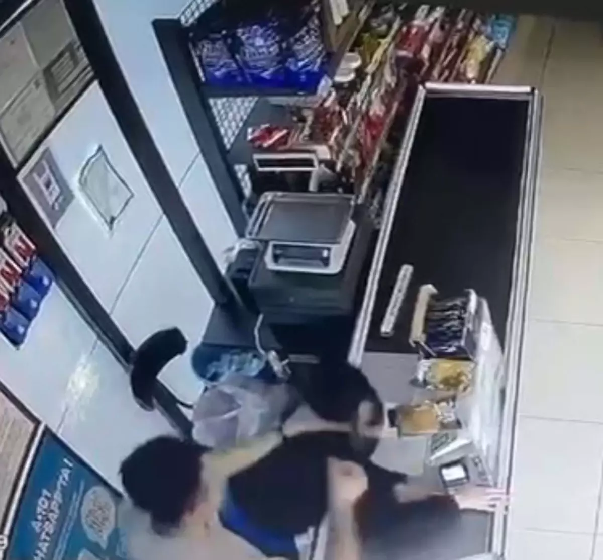 Bodrum\'da Market Çalışanına Darbe