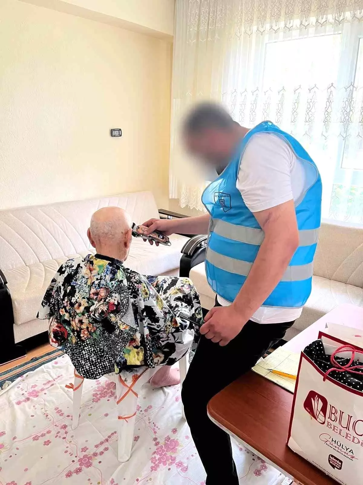 Bucak\'ta Denetimli Serbestlik Projesi: Ücretsiz Tıraş Hizmeti
