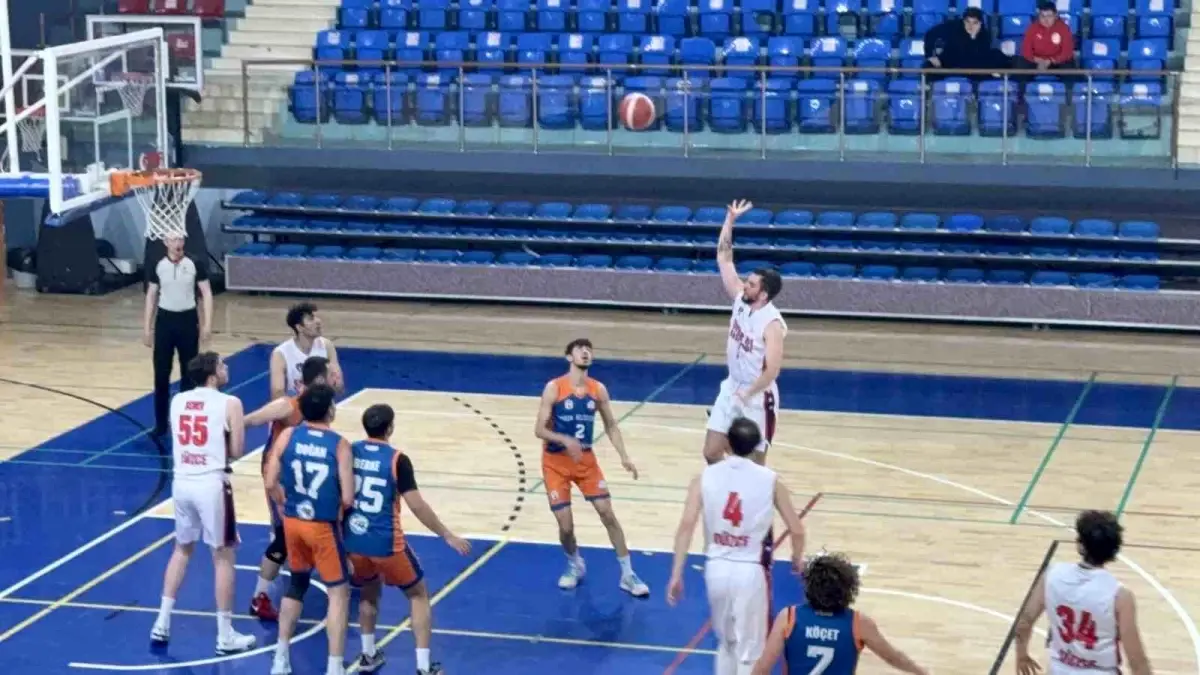 Düzce 81 Basketbol, Play-Off Mücadelesinde Galibiyetle Başladı