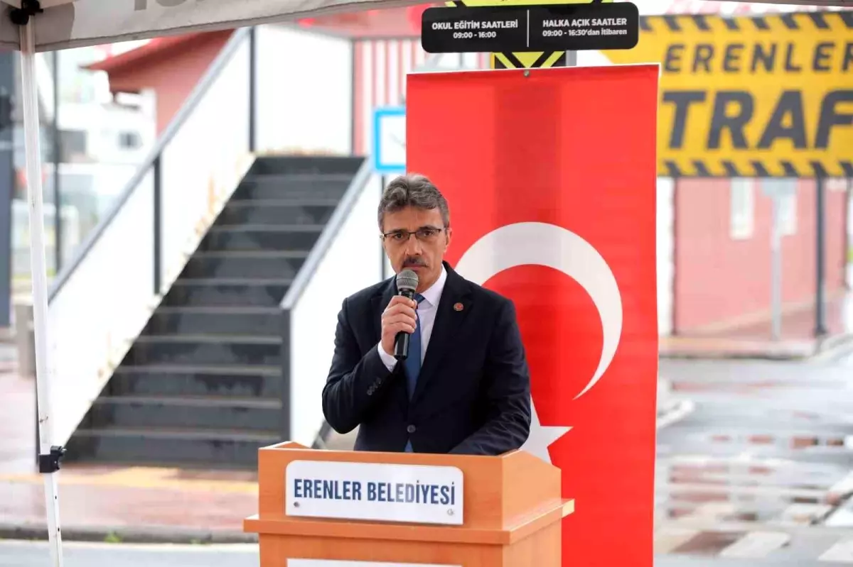 Erenler\'de Trafik ve İlk Yardım Haftası Kutlandı