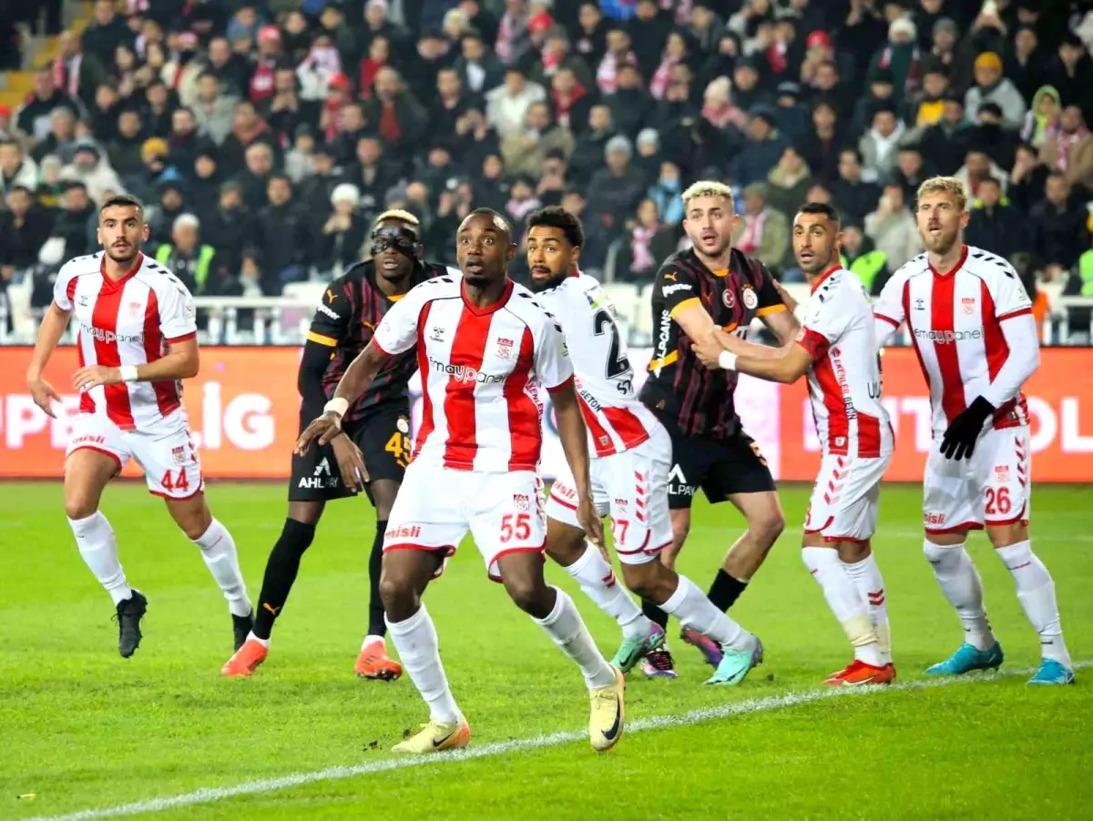 Galatasaray, Sivasspor\'u Ağırlıyor