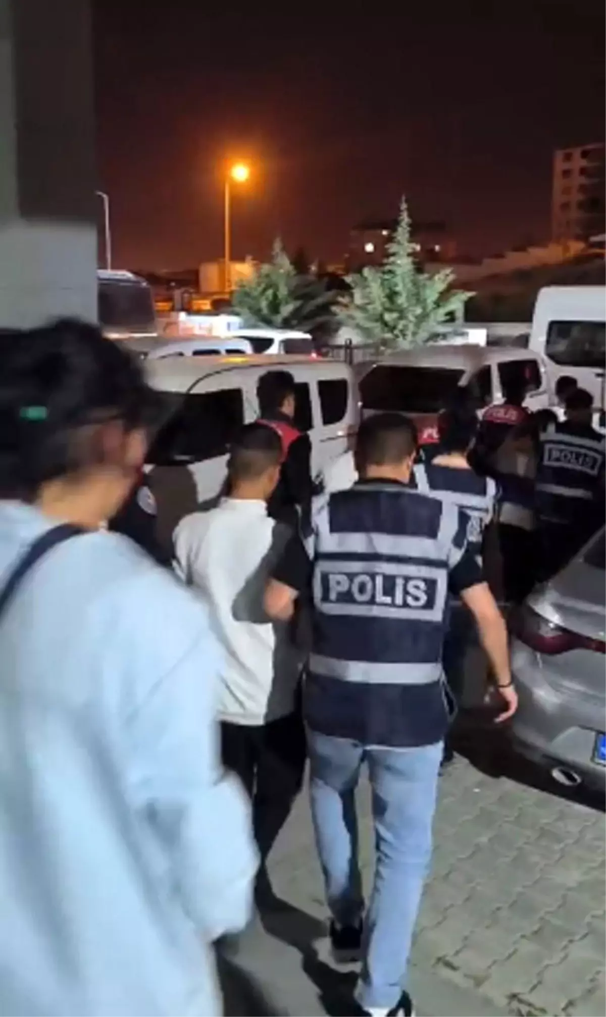 Hatay\'da Silahlı Yağma: 5 Tutuklama