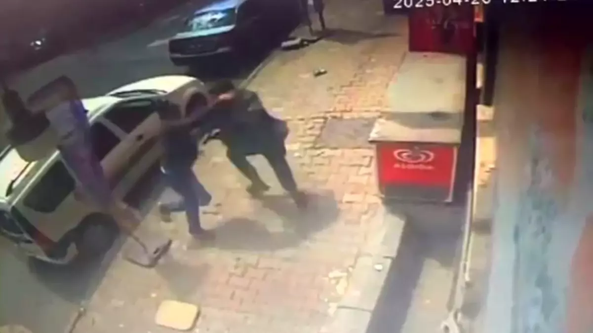 Esenyurt\'ta Silahlı Kavga: Genç Hayatını Kaybetti