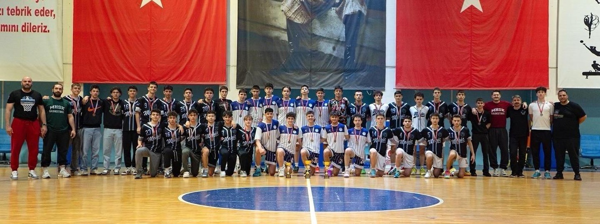 Magic Hands U18 Şampiyon oldu