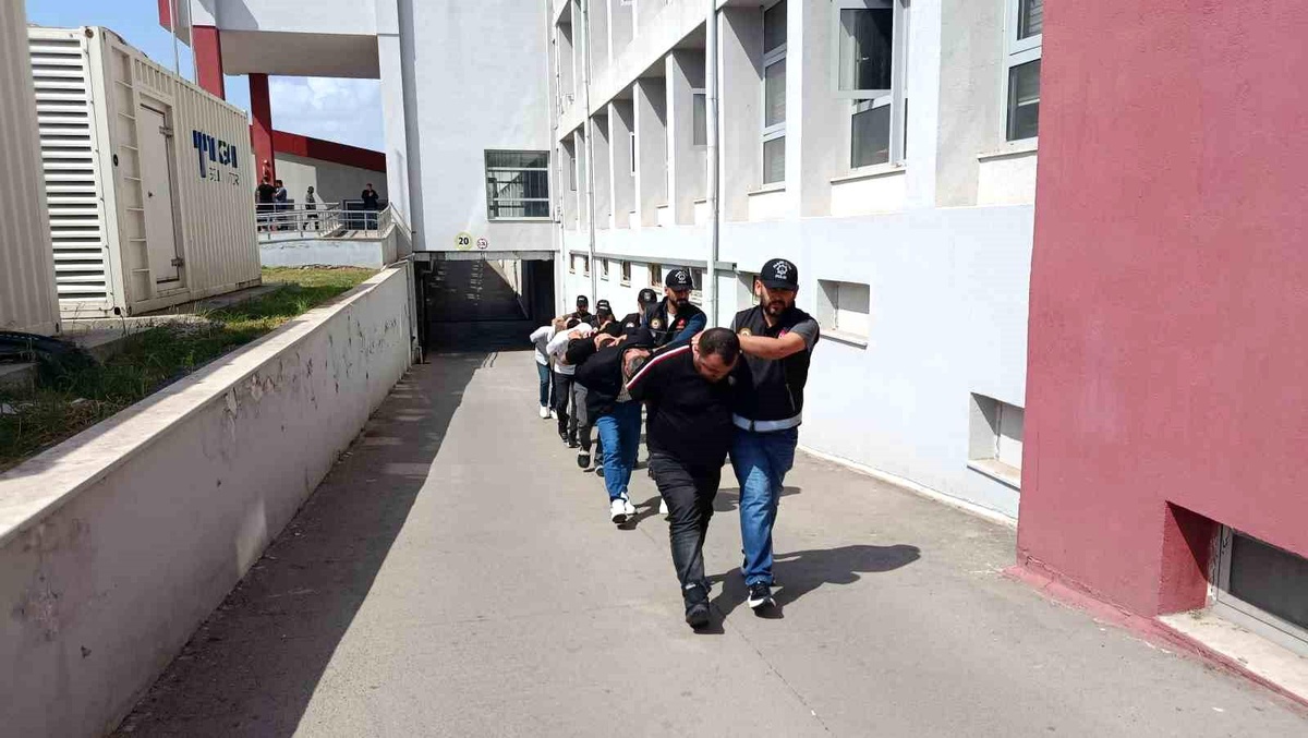Adana\'da Uyuşturucu Operasyonu
