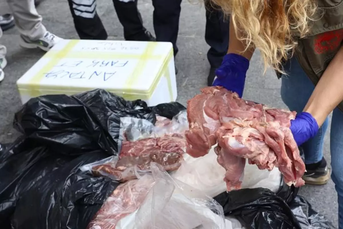 Yolcu otobüsünden çıktı, ekipler hemen müdahale etti