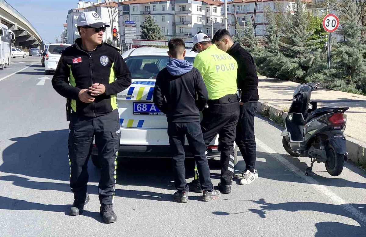 Aksaray\'da Ehliyetsiz Motosiklet Süsleyeni 54 Bin Lira Ceza