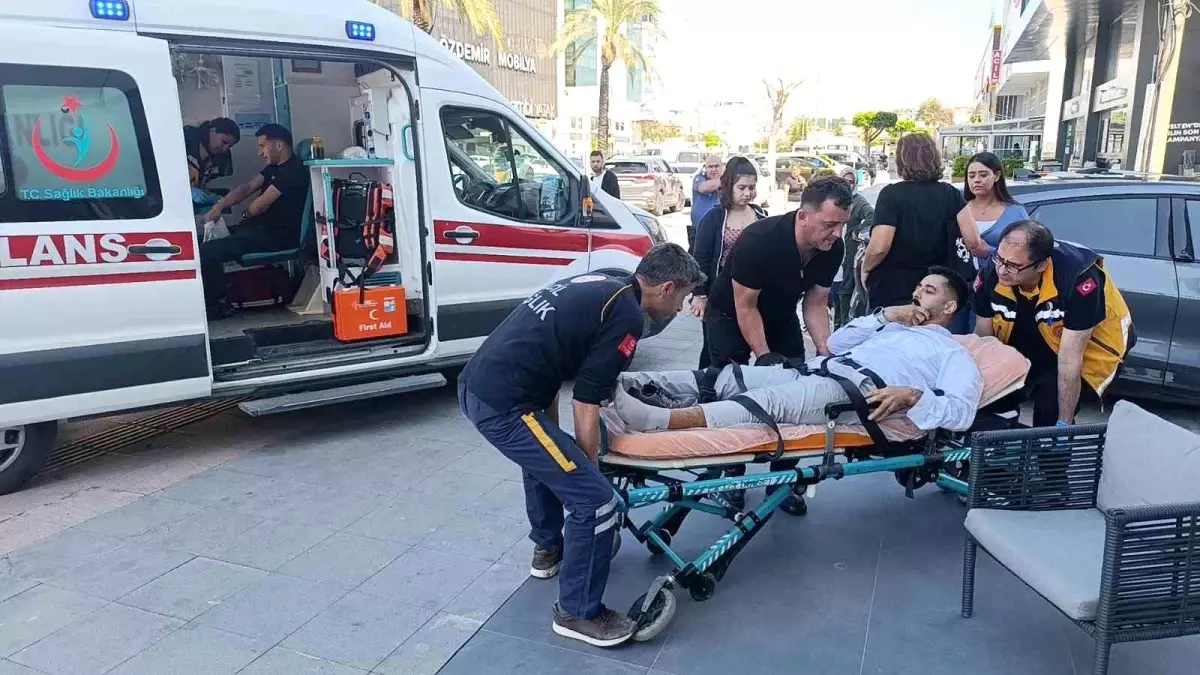 Manavgat\'ta 20 Dakikada 3 Motosiklet Kazası