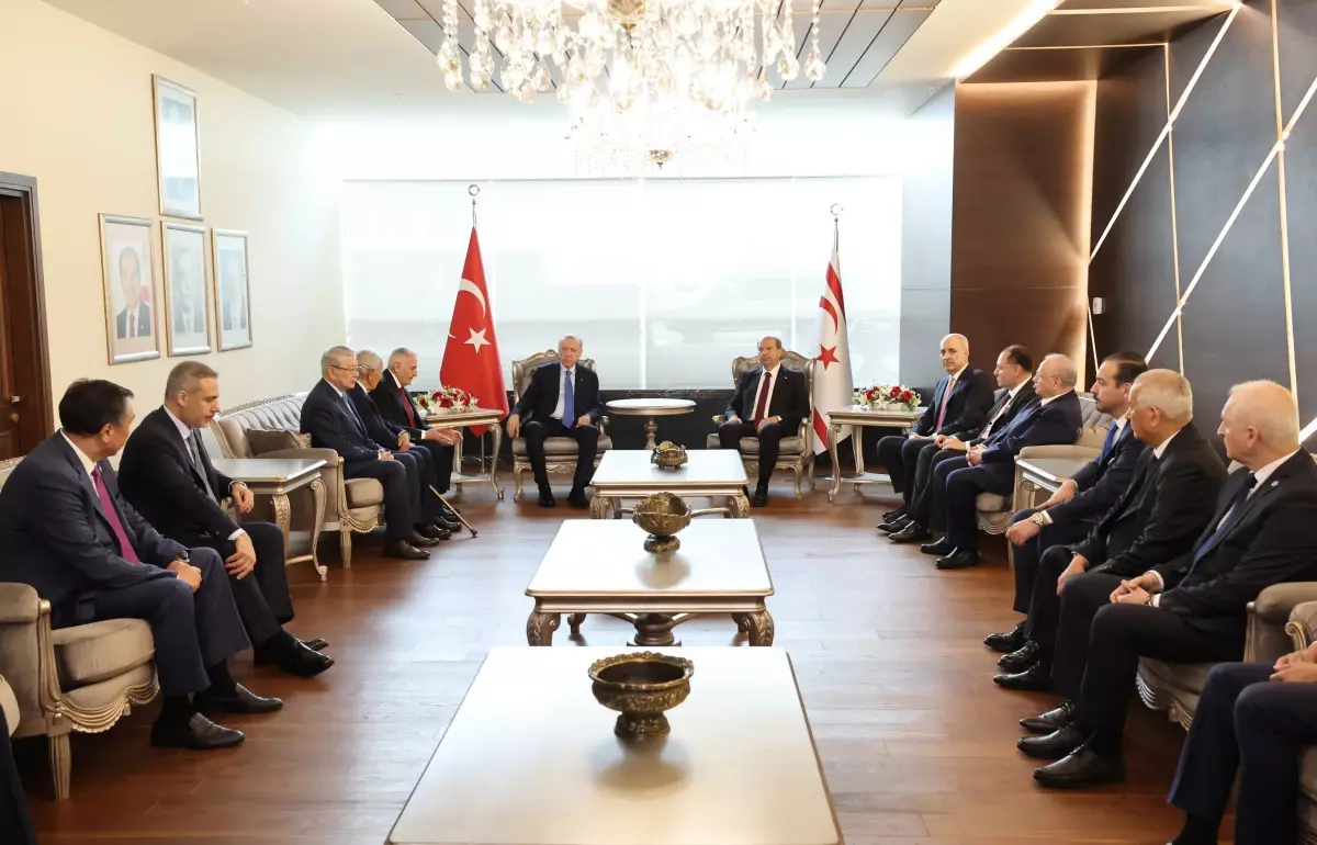 Cumhurbaşkanı Erdoğan KKTC\'ye Ulaştı