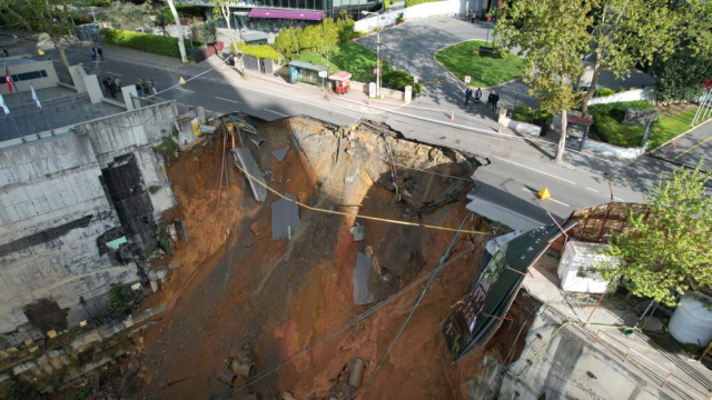 Sarıyer'deki yol çökmesinin büyüklüğü gün ağarınca ortaya çıktı
