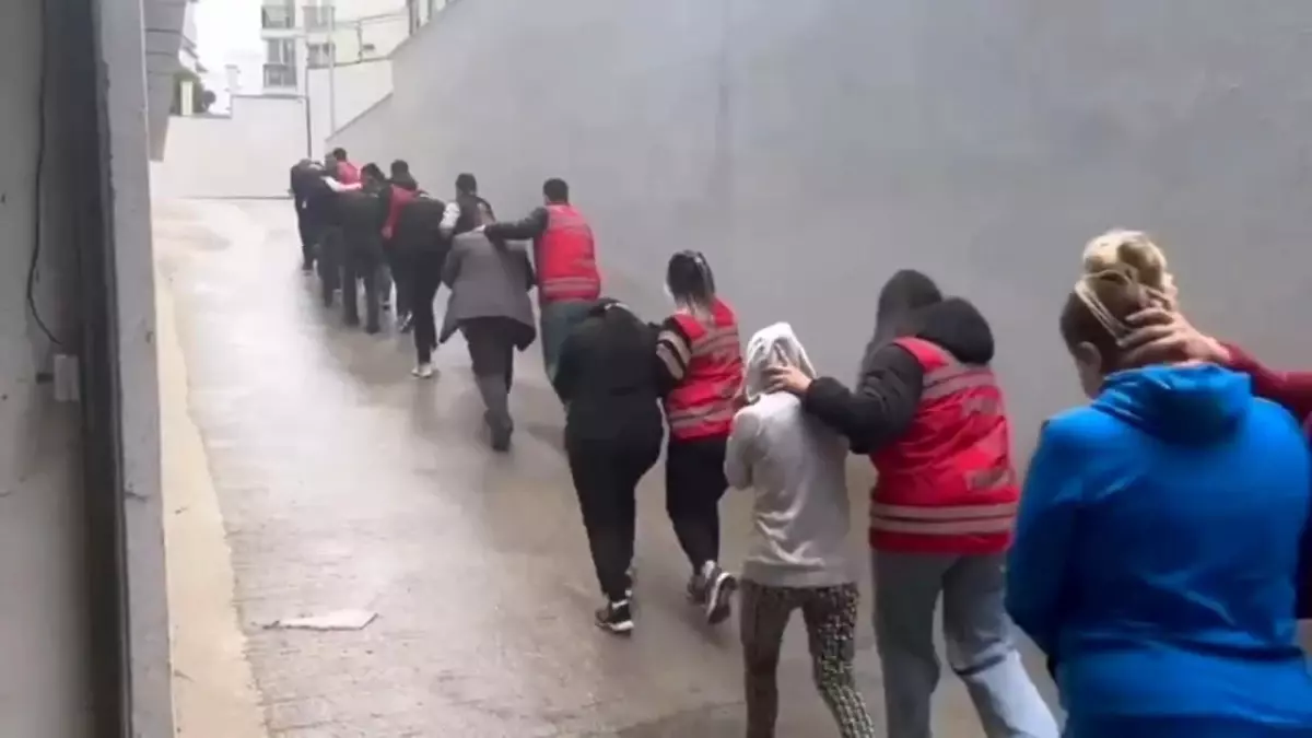 Tekirdağ\'da Fuhuş Operasyonu: 12 Gözaltı