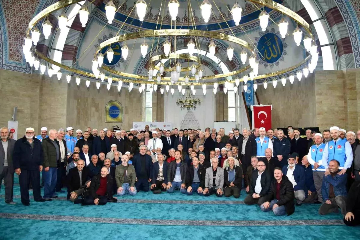 Trabzon\'da Hacı Adayları Uğurlandı