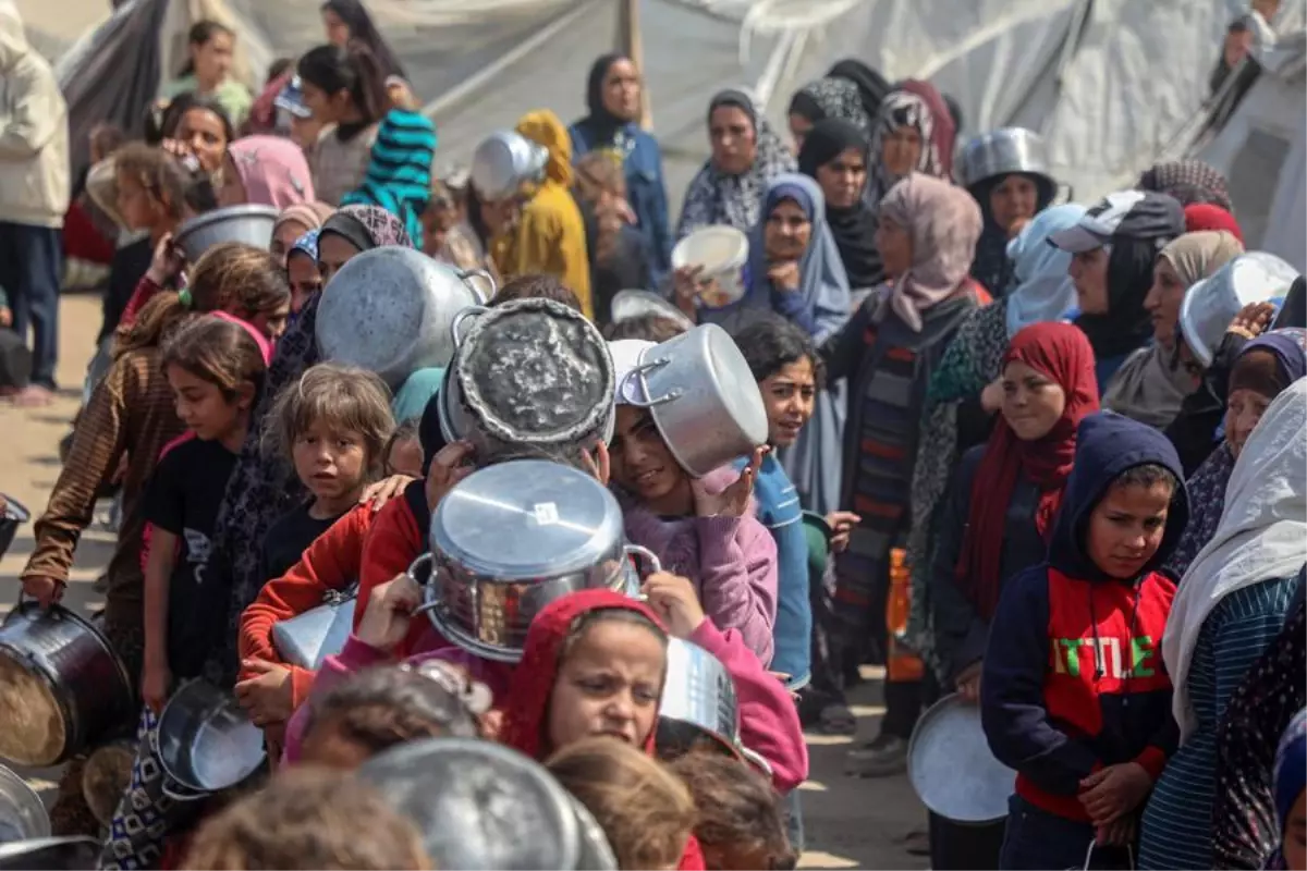 Gazze\'de Yetersiz Beslenme Nedeniyle Ölüm Sayısı Artıyor