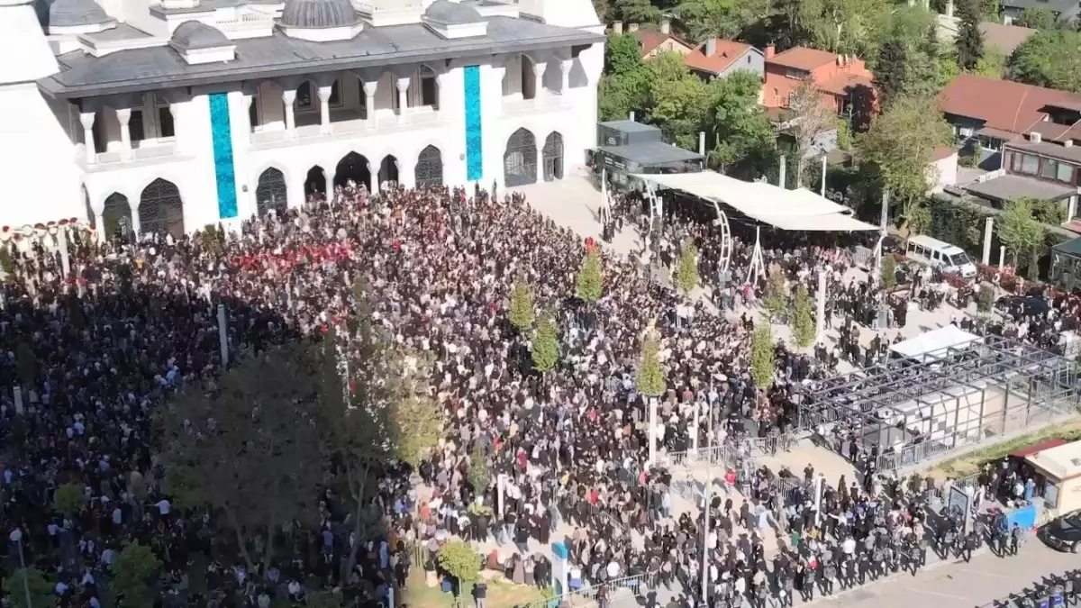 Sırrı Süreyya Önder\'in Cenazesi