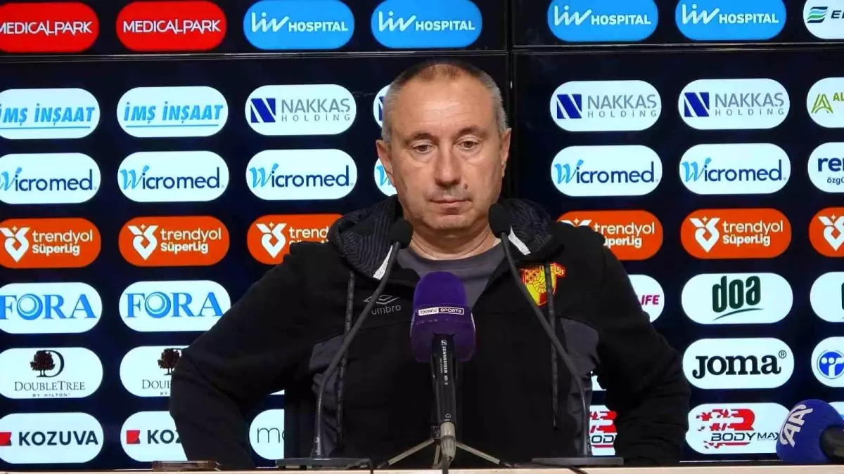 Stoilov: Göztepe Ailesini Mutlu Etmeliyiz