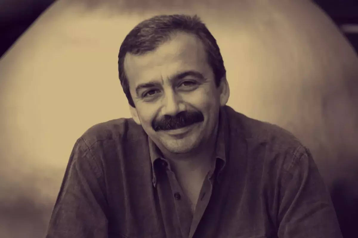 Ünlü isimlerden Sırrı Süreyya Önder\'e veda mesajları