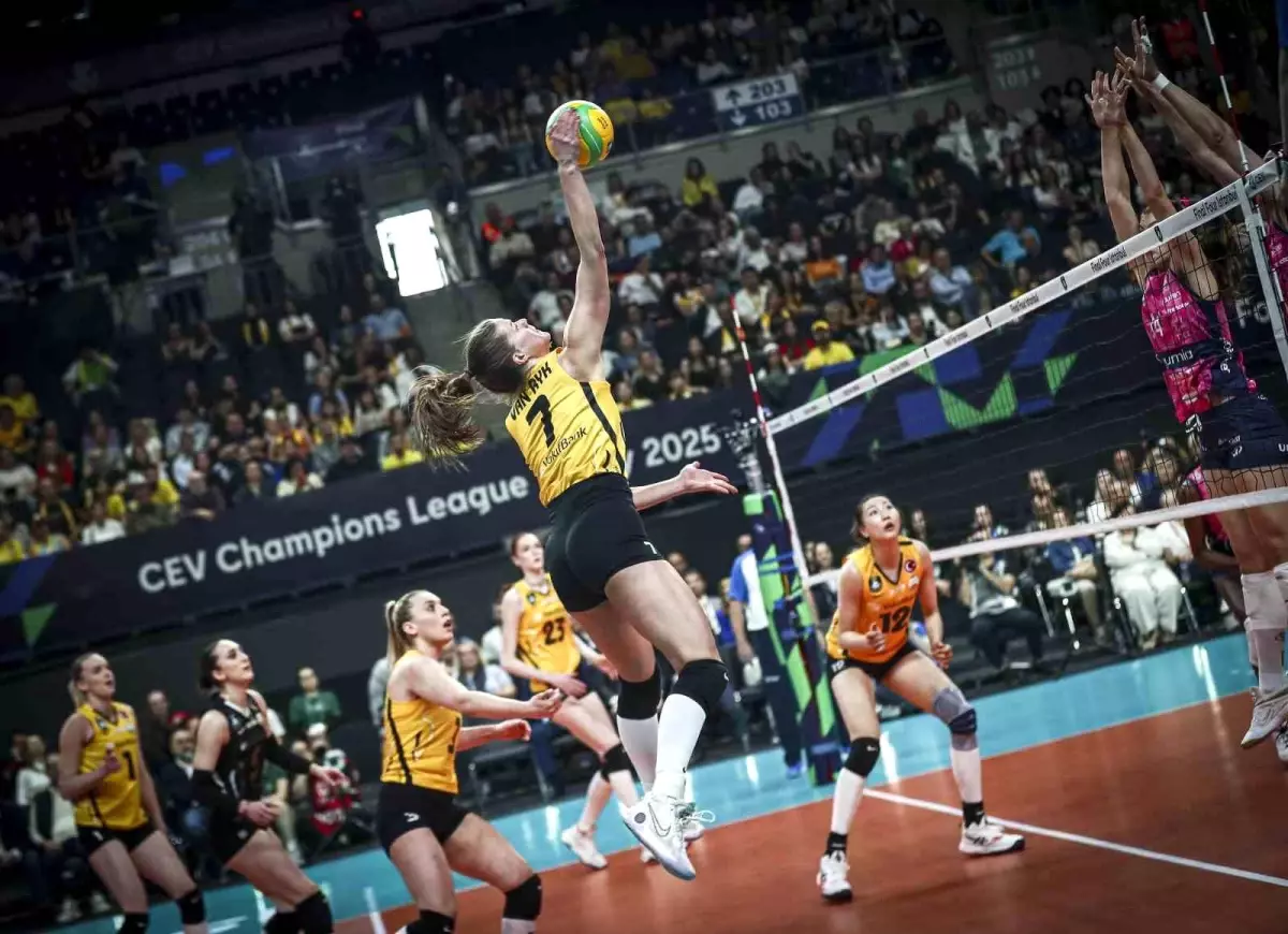 V. Bank, CEV Dörtlü Final\'de Dördüncü Oldu