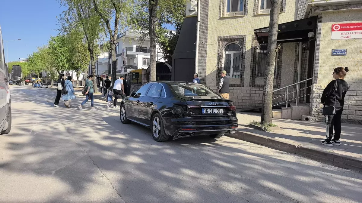 İnegöl\'de Yaya Geçidinde Motosiklet Kazası