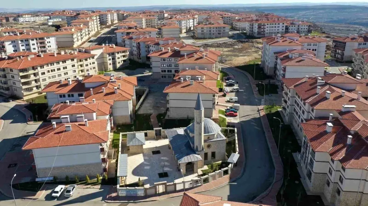 Gaziantep\'te Konut Hamlesi: Yeni Etaplarla 3 Bin Aile Daha Ev Sahibi Olacak