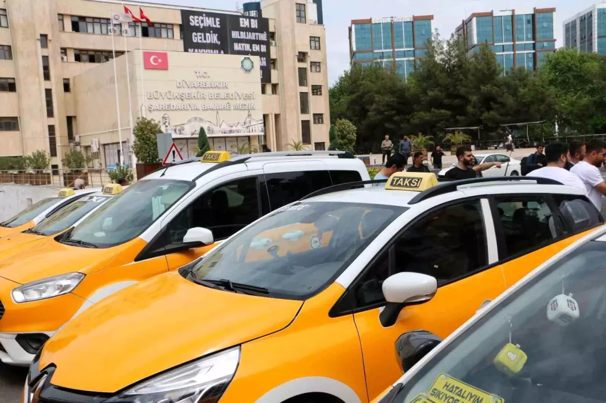 Diyarbakır\'da Taksimetre Ücretlerine Yüzde 30-35 Arası Zam Bekleniyor