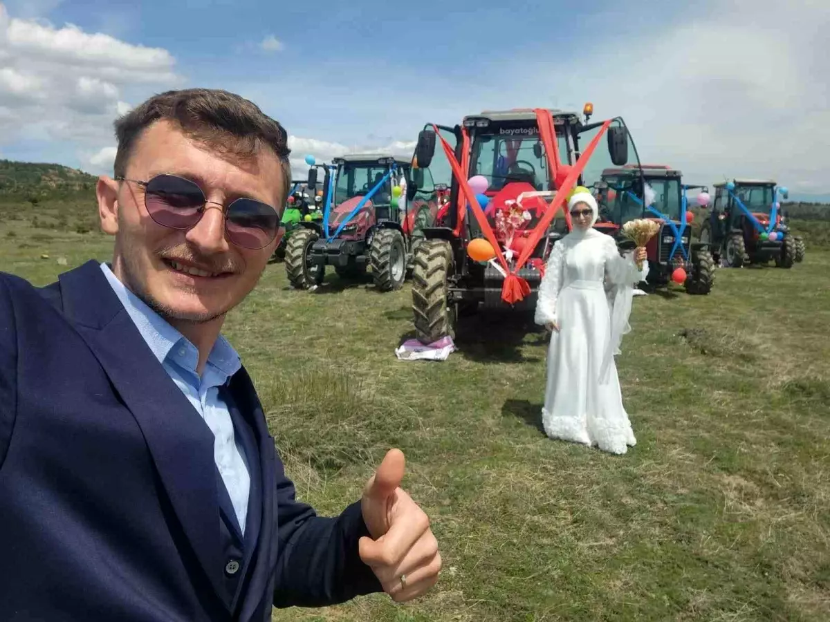 Traktörle Düğün Eğlencesi