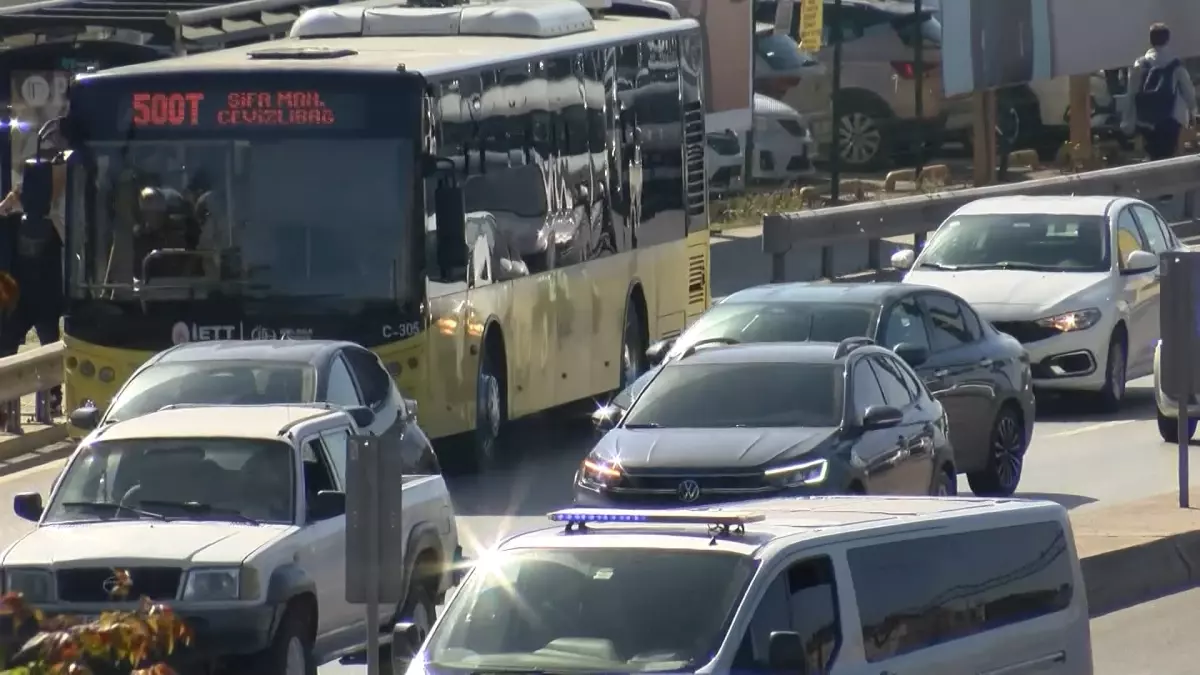 İstanbul\'da Trafik Yoğunluğu Yüzde 65