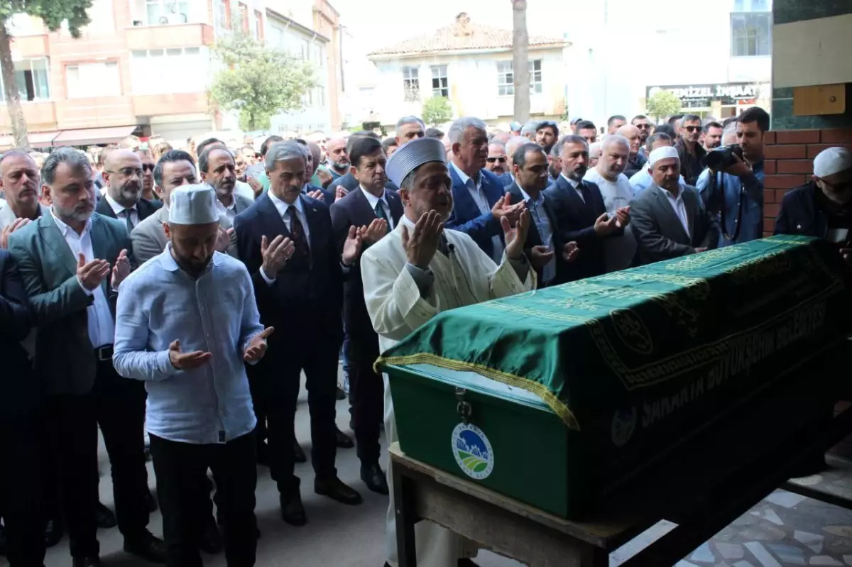 Karasu\'da Tanker Kazası: Sürücü Hayatını Kaybetti