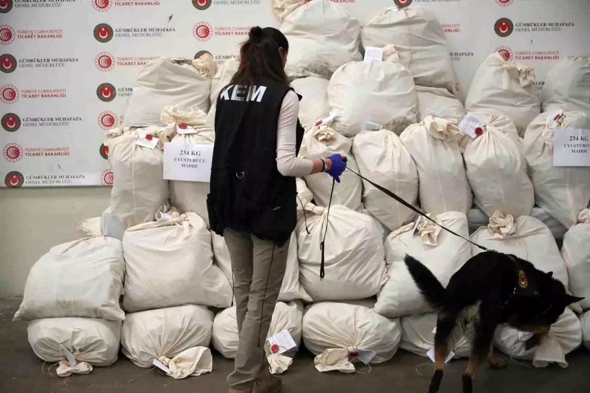 Kapıkule\'de 233 kg Uyuşturucu Ele Geçirildi