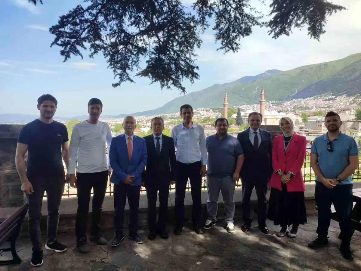 Turist Rehberleri Birliği Başkanı Bursa\'da Ziyarette Bulundu