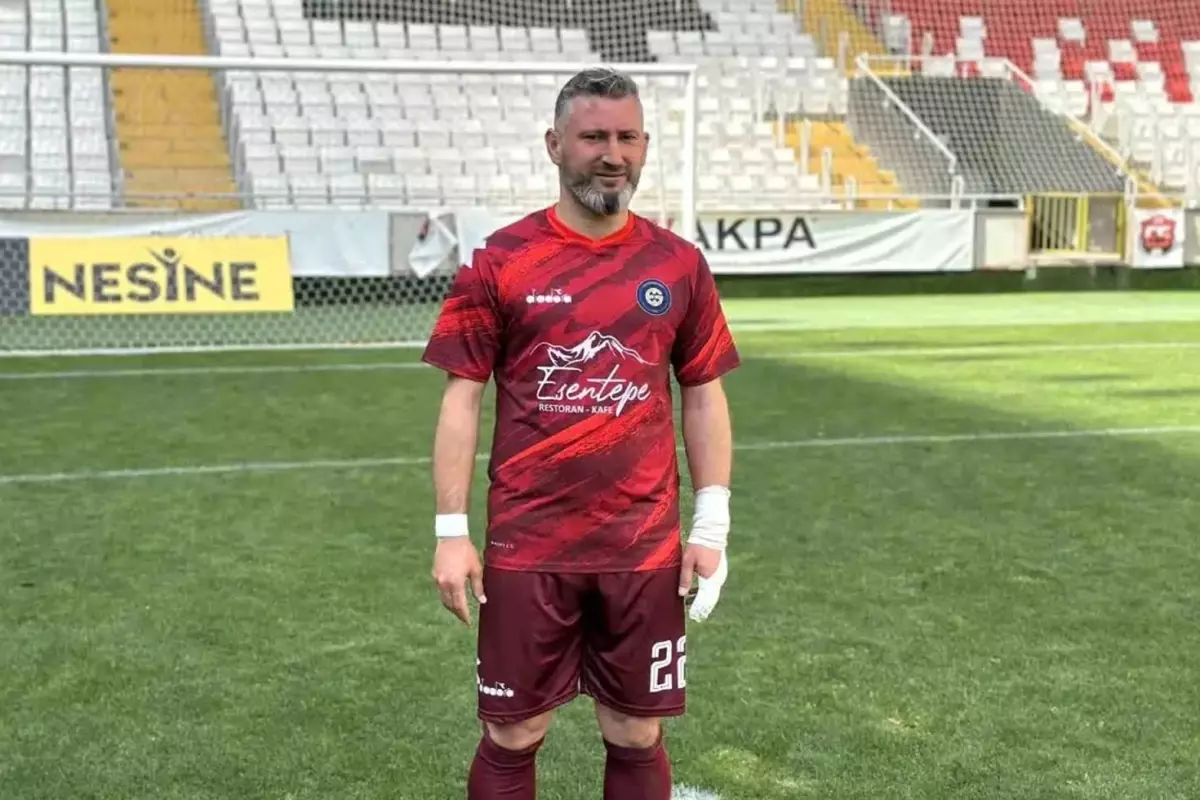 Şampiyon bile oldular! Bu takımda başkan teknik direktör ve futbolcu aynı kişi