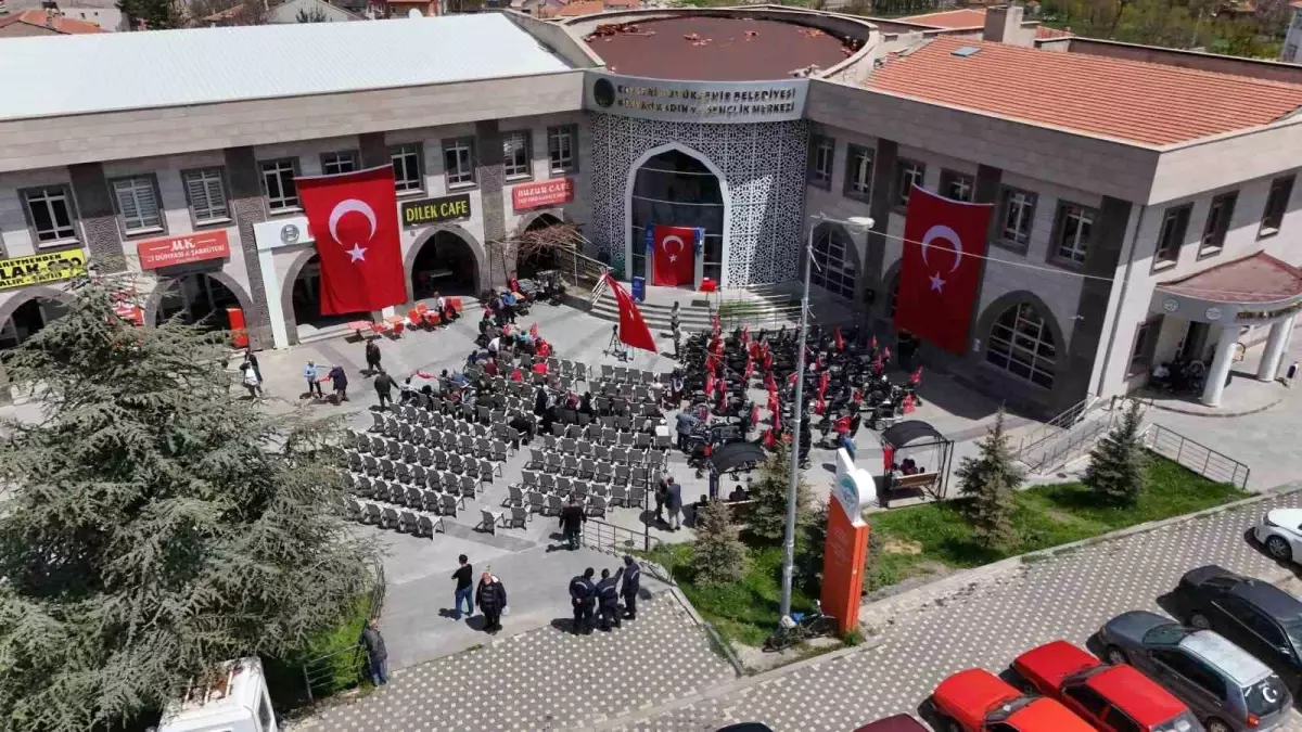 Bünyan\'da Engelli Vatandaşlara 50 Akülü Araç Teslim Edildi