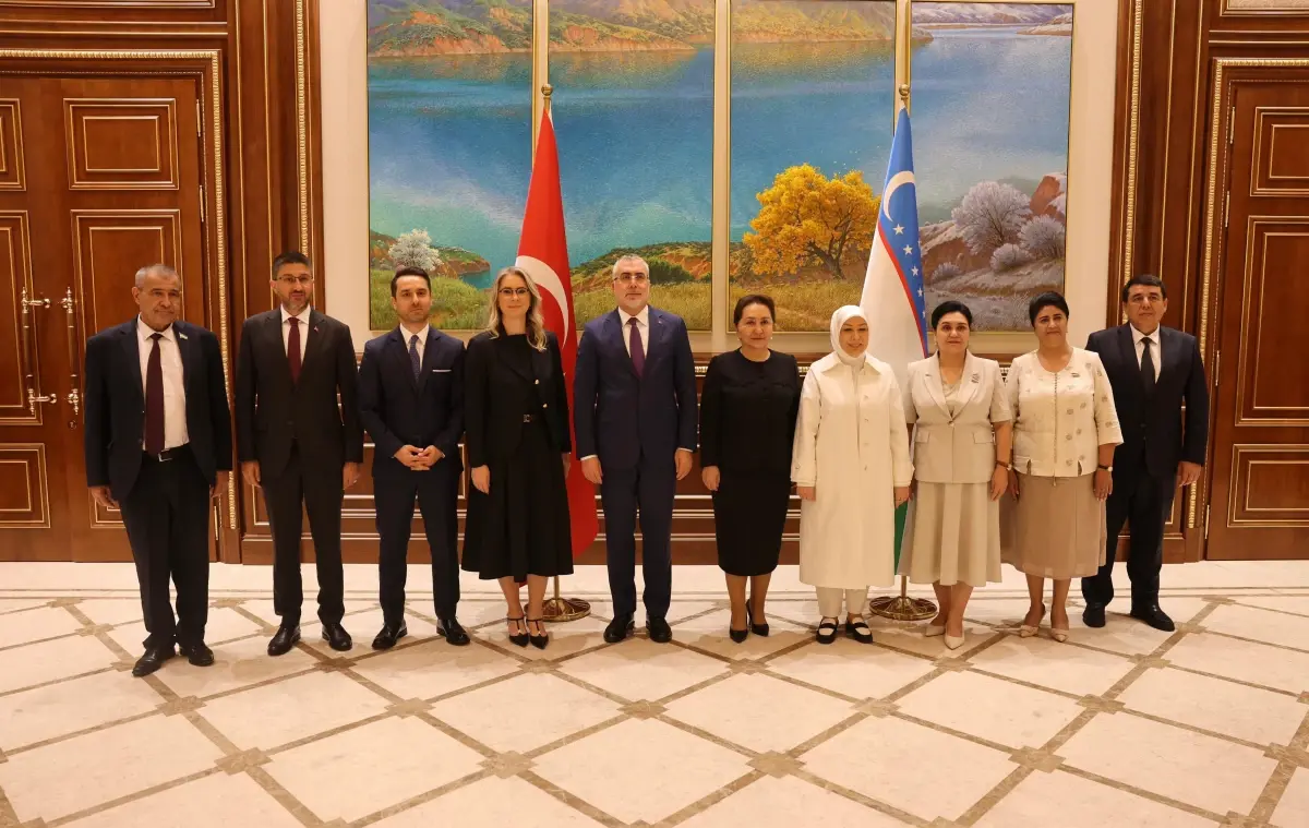 Bakan Işıkhan Özbekistan\'da